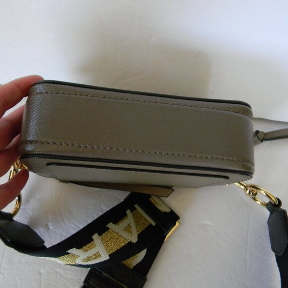 MARC JACOBS SNAPSHOT COLORBLOCK NEUTRAL COLORS SAFFIANO LEATHER CROSSBODY BAG - Picture 5 of 11